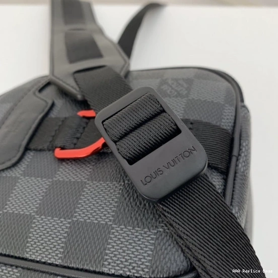 Aaa replica ru UTILITY BAG MESSENGER LOUIS VUITTON 0708